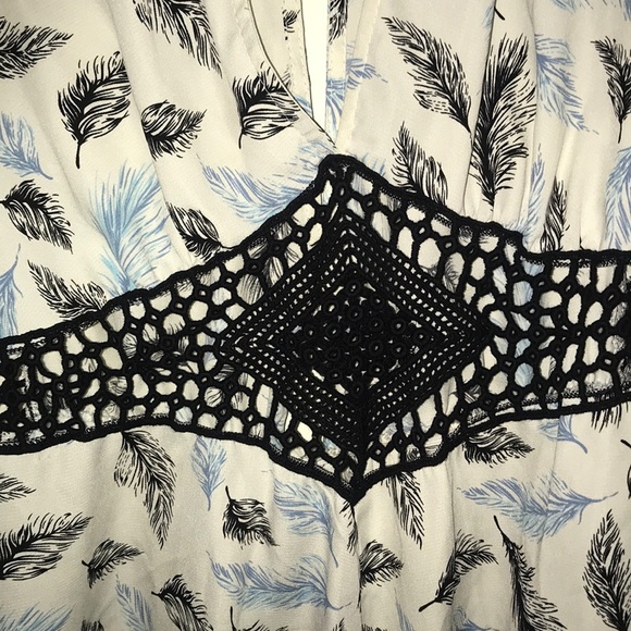 Beautiful Romper - Picture 4 of 5